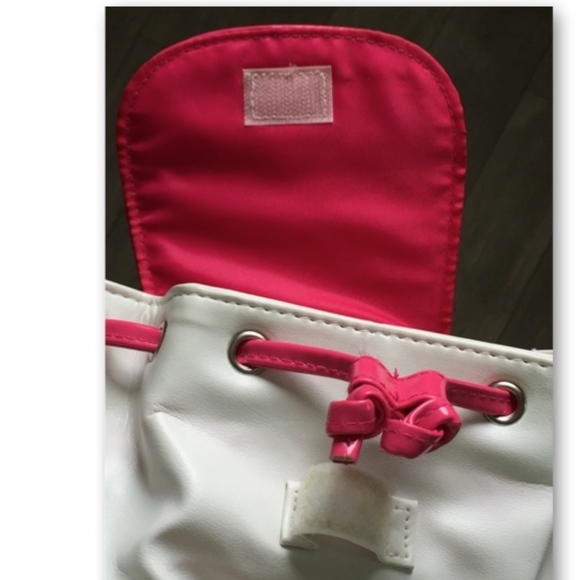 Sanrio Hello Kitty Backpack Purse - Picture 7 of 8